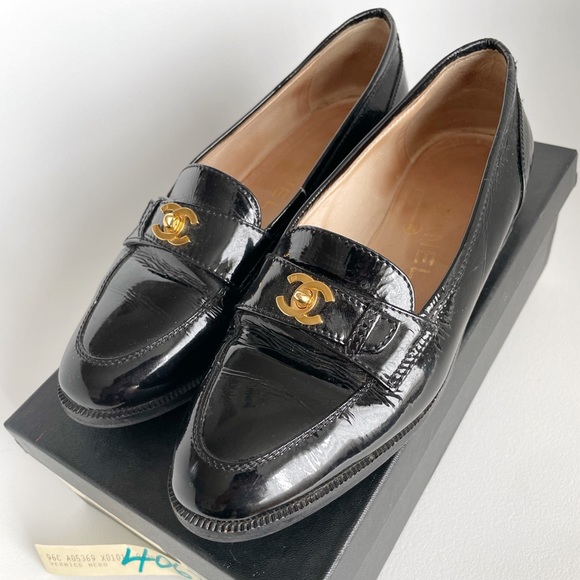 CHANEL Shoes - Authentic Vintage Chanel Turnkock Black Loafers Size 7.5, fits like a 7